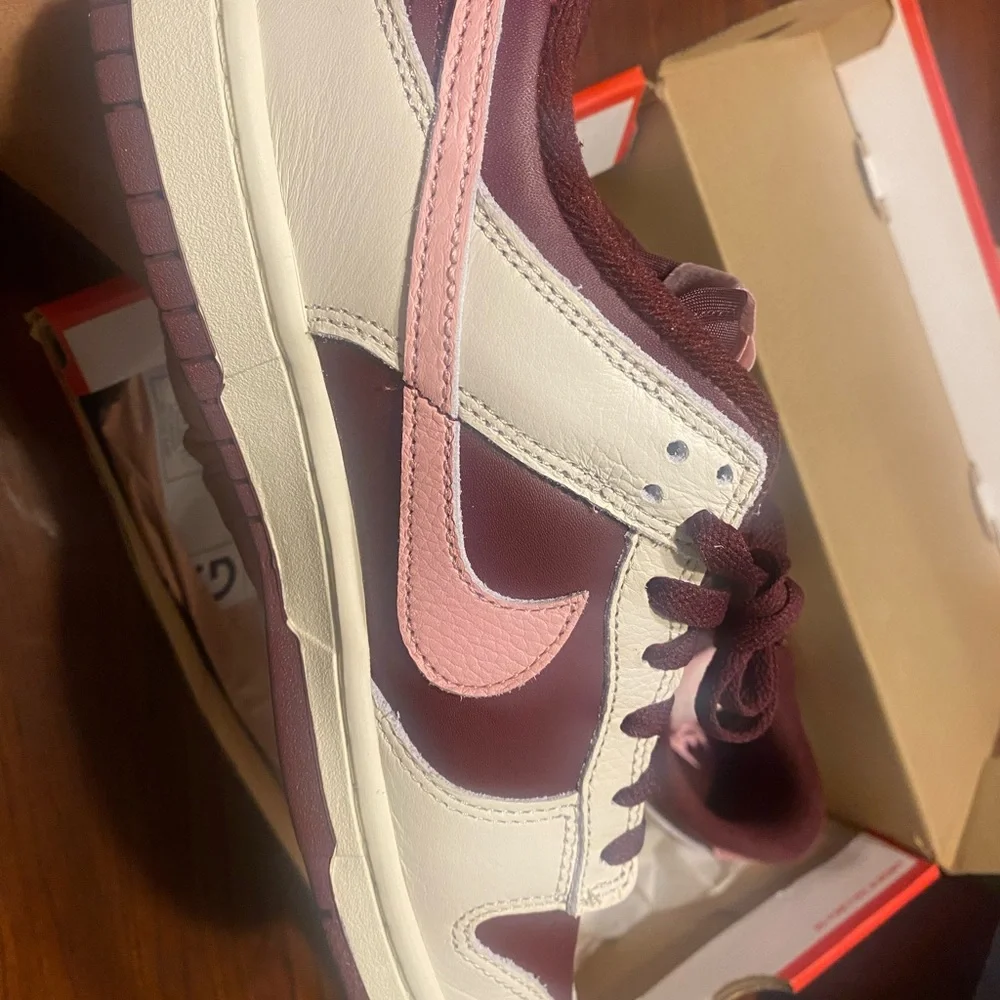 Dunks - Picture 2 of 4